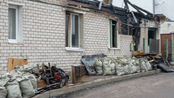 24/7 Emergency Fire Damage Removal experts in Venice, IL